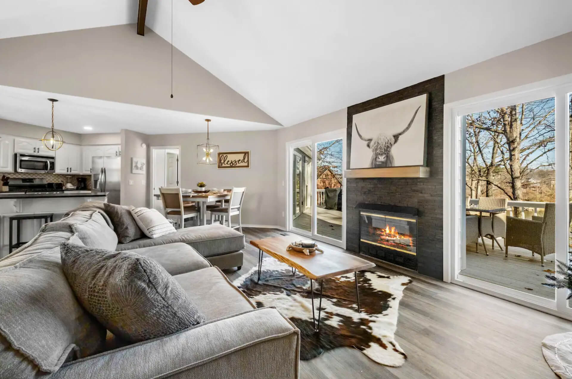 Stay in Bella Vista Airbnbs and Vacation Rentals